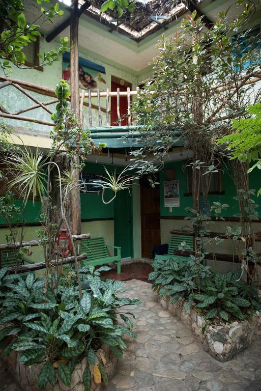 Hostal Dona Chava Pedernales Ngoại thất bức ảnh
