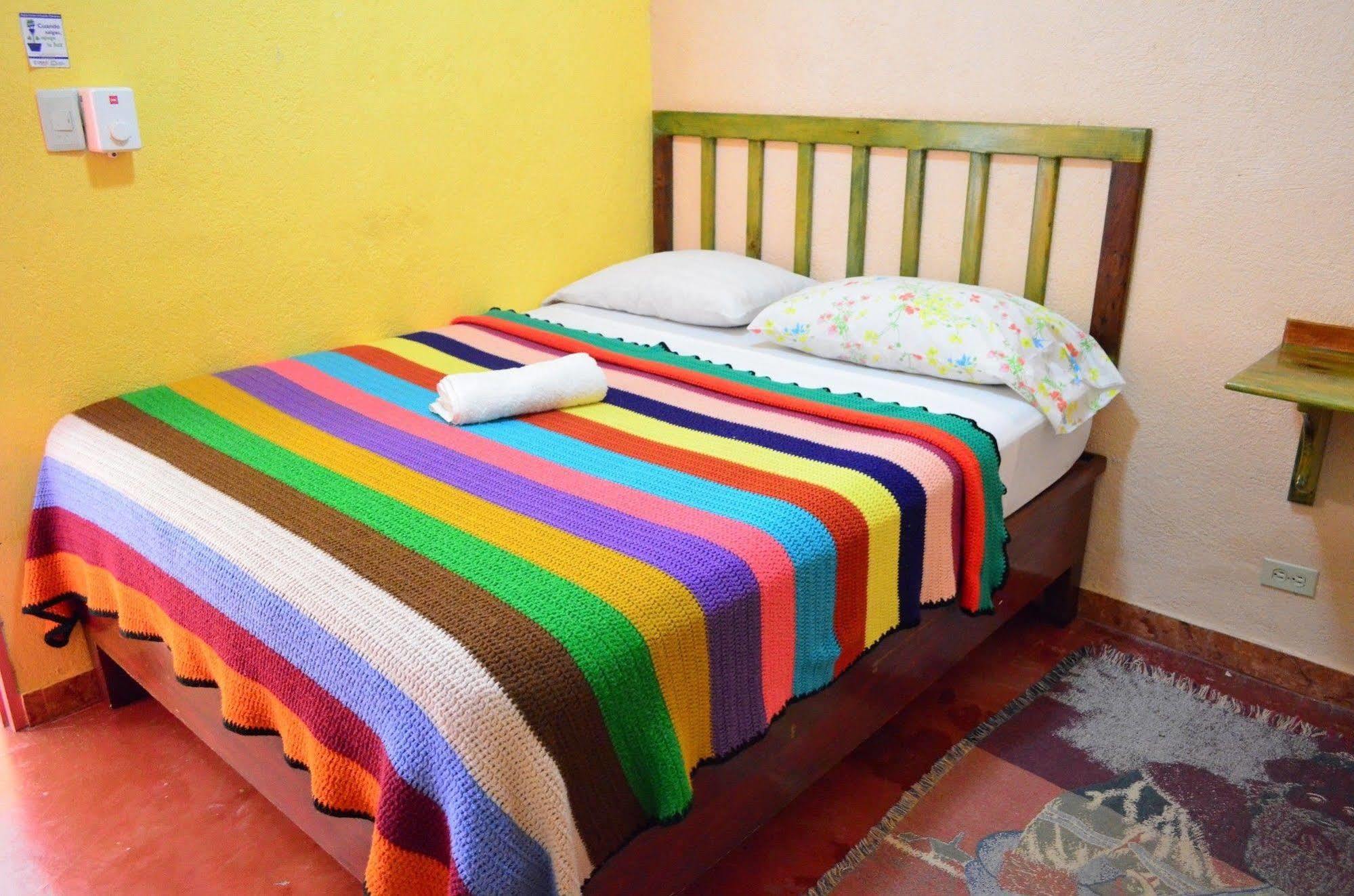 Hostal Dona Chava Pedernales Ngoại thất bức ảnh